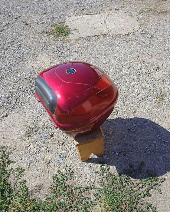 Продается новый кофр для мотоцикла , скутера