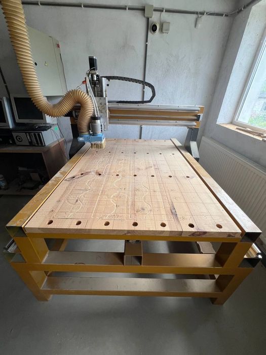 Фрезерний ЧПУ станок. В наявності 800*1200*140мм