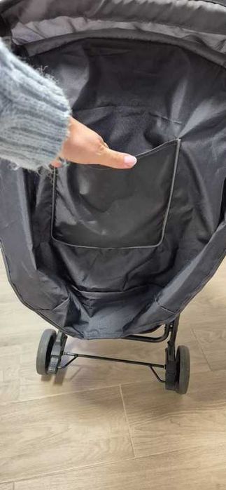 Carrinho de passeio de bebé