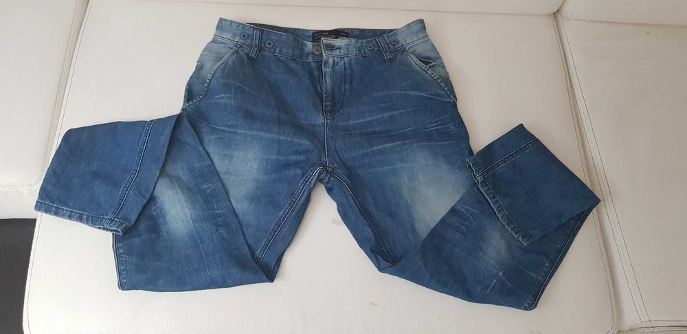 spodnie Pull Bear 42