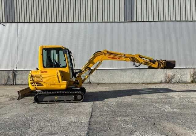 Takeuchi TB235,TB 235 міні єкскаватор з ЄС