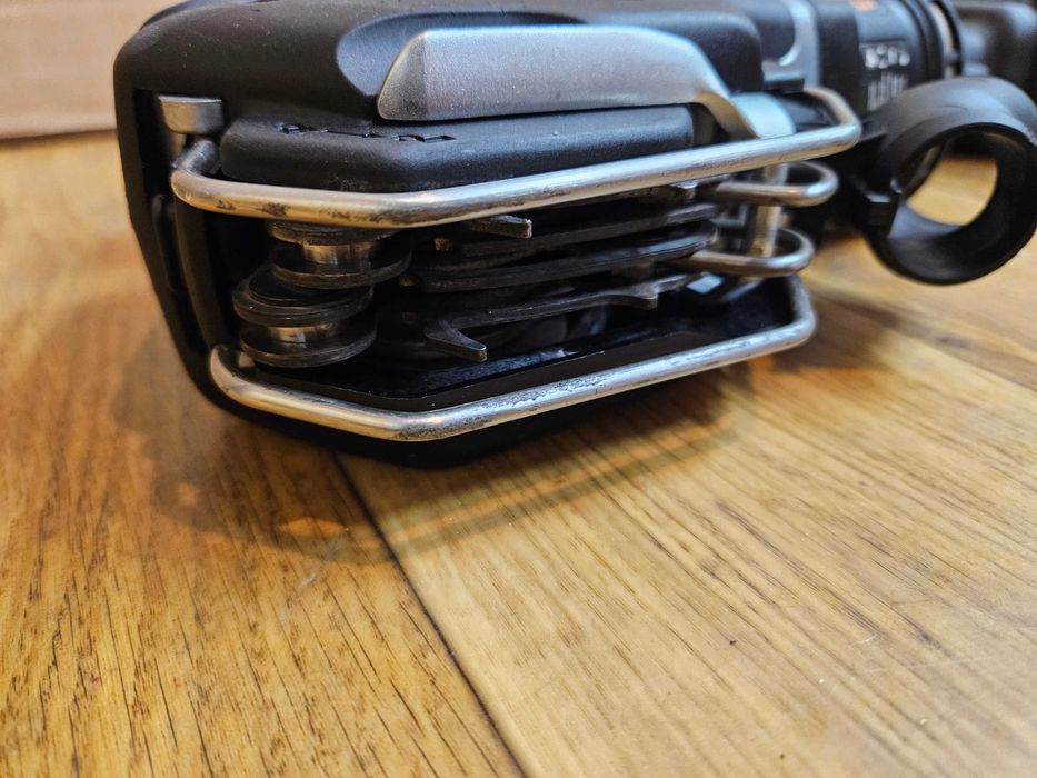 Piła do kamienia i fug ARBORTECH ALLSAW BA200X 9.0 Ah