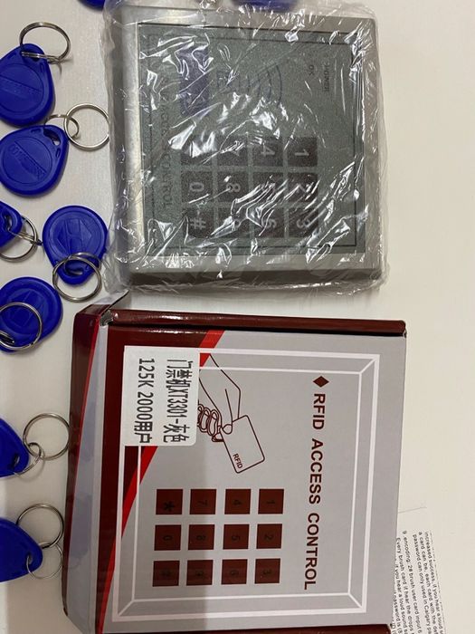 Compainha para acesso com código  e chaves RFID