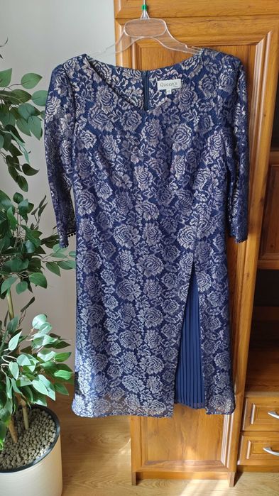 Sukienka Quenns 42