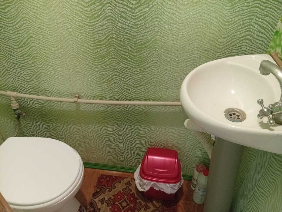 Жилье посуточно , сдам домик.