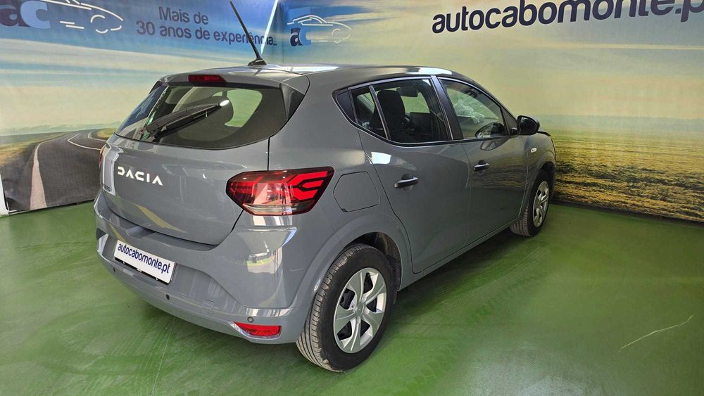 Dacia Sandero 1.0 TCE Bi-Fuel  -  Salvado