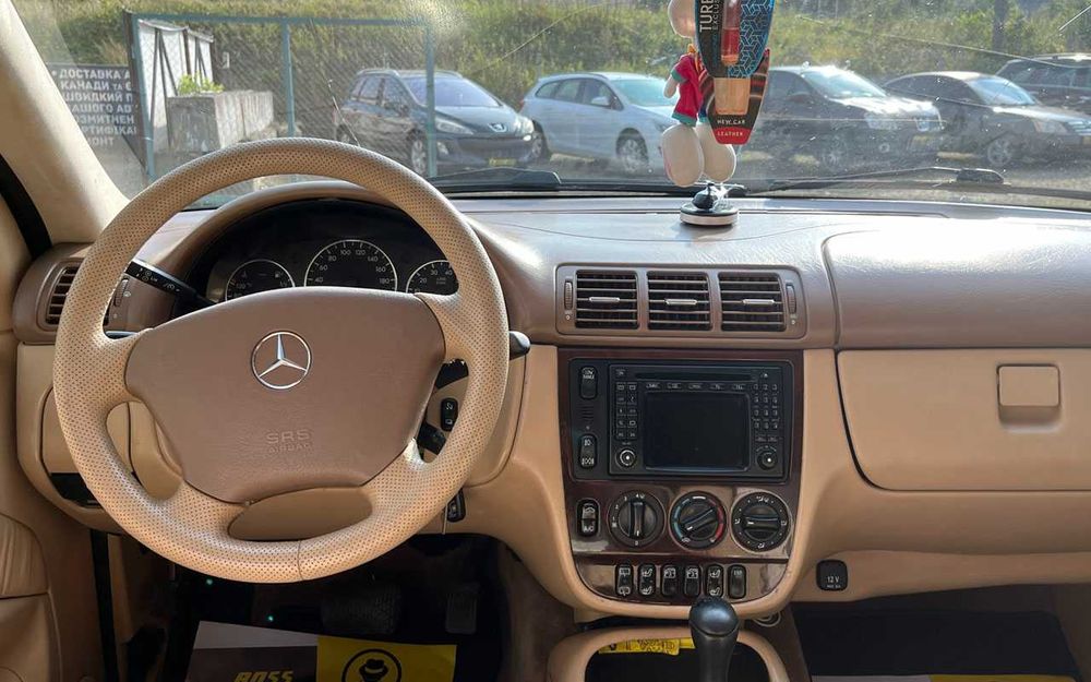 Mercedes-Benz ML 320 2001