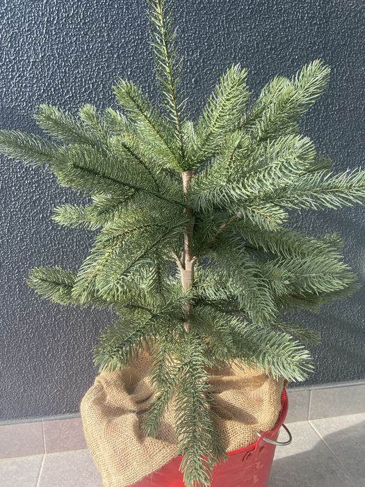 Árvore de natal com balde IKEA