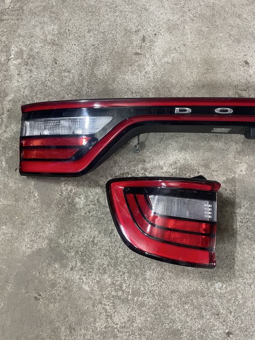 Ліхтар, люстра Dodge Durango