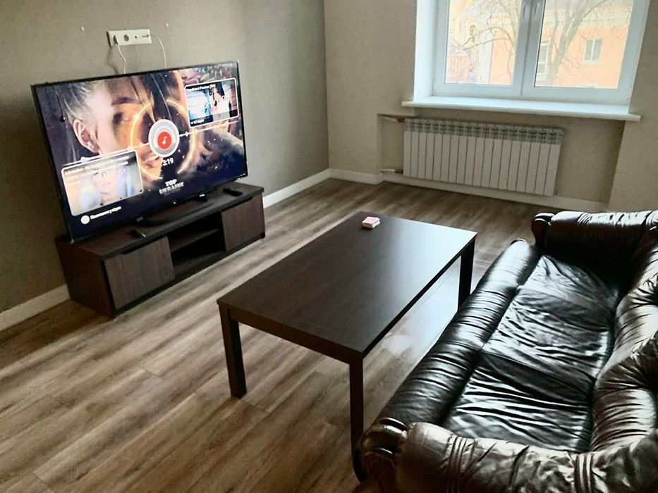 Квартира трикімнатна  в центрі Луцька