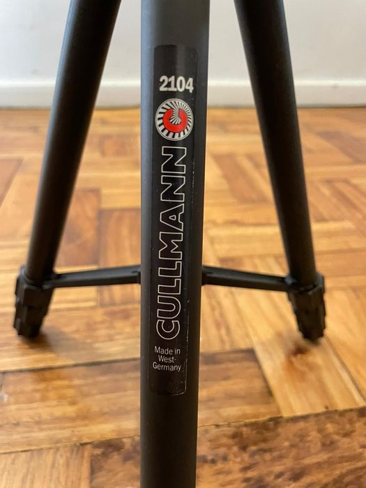 Tripé para câmara fotográfica