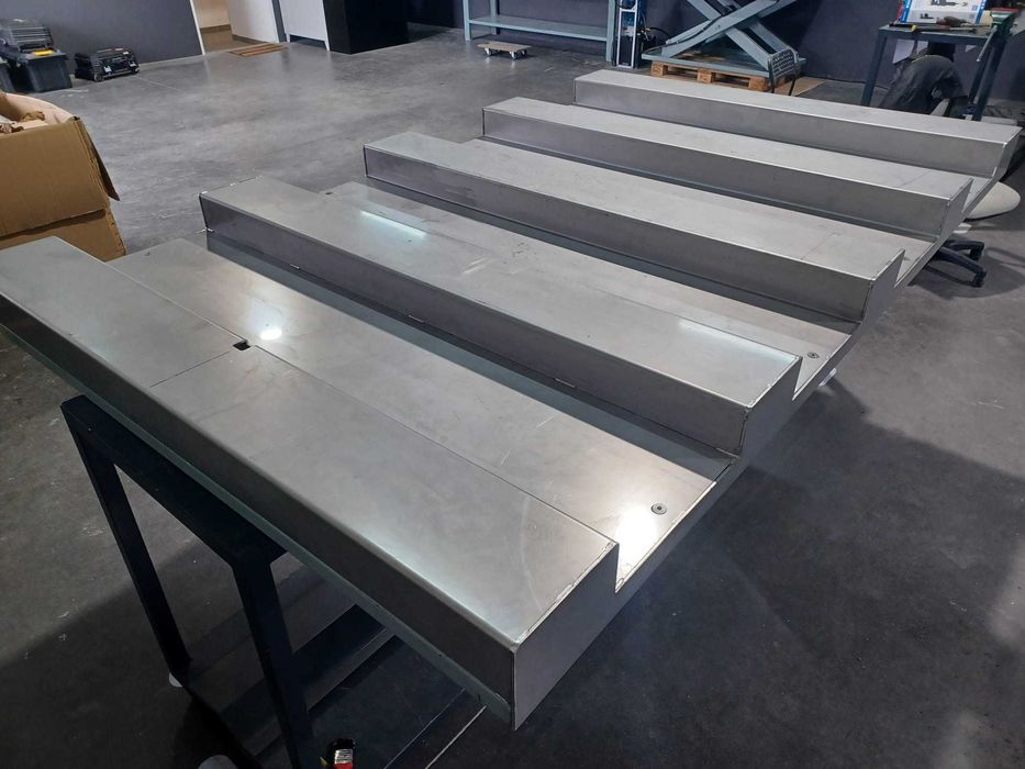 Mesa elevatória hidráulica – Robusta e Funcional