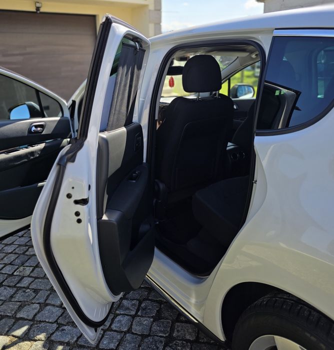 Peugeot 3008 — fotografia 3
