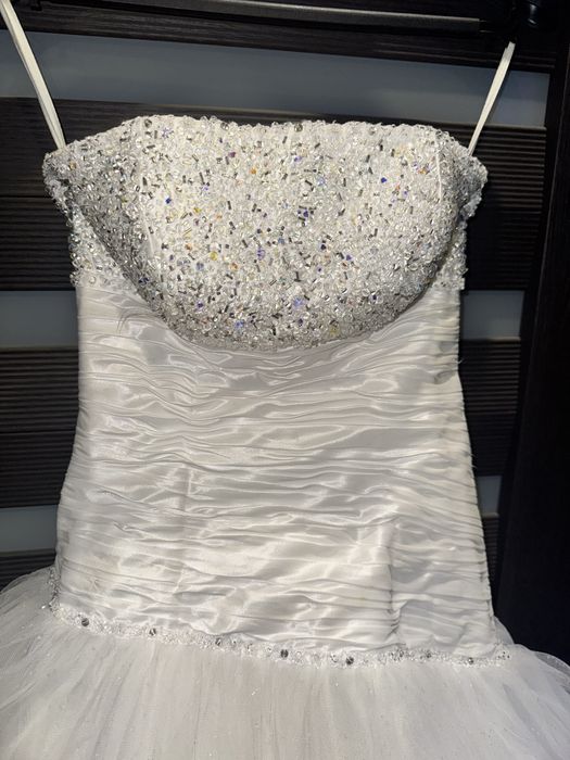 Elegancka Suknia ślubna Isabel xs/s + gratis