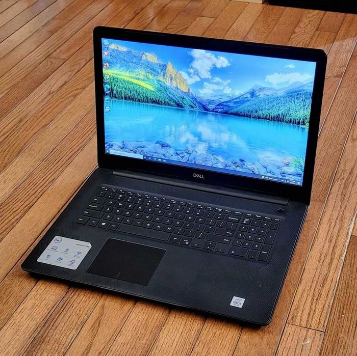 Dell Octacore 17.3" i7/8GB/1TB_Nvme gama Profissional