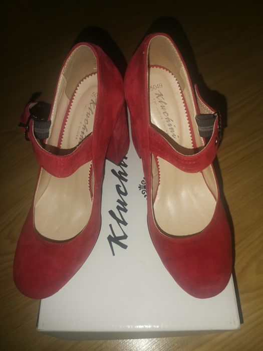 Шикарні замшеві туфлі Kluchini