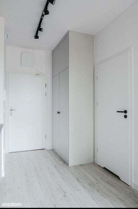 Odstąpię najem mieszkania w Warszawie