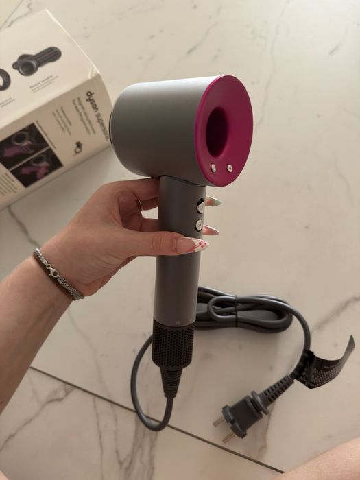 Suszarka DYSON Supersonic HDO8 kolor Stal/Fuksja Nowy