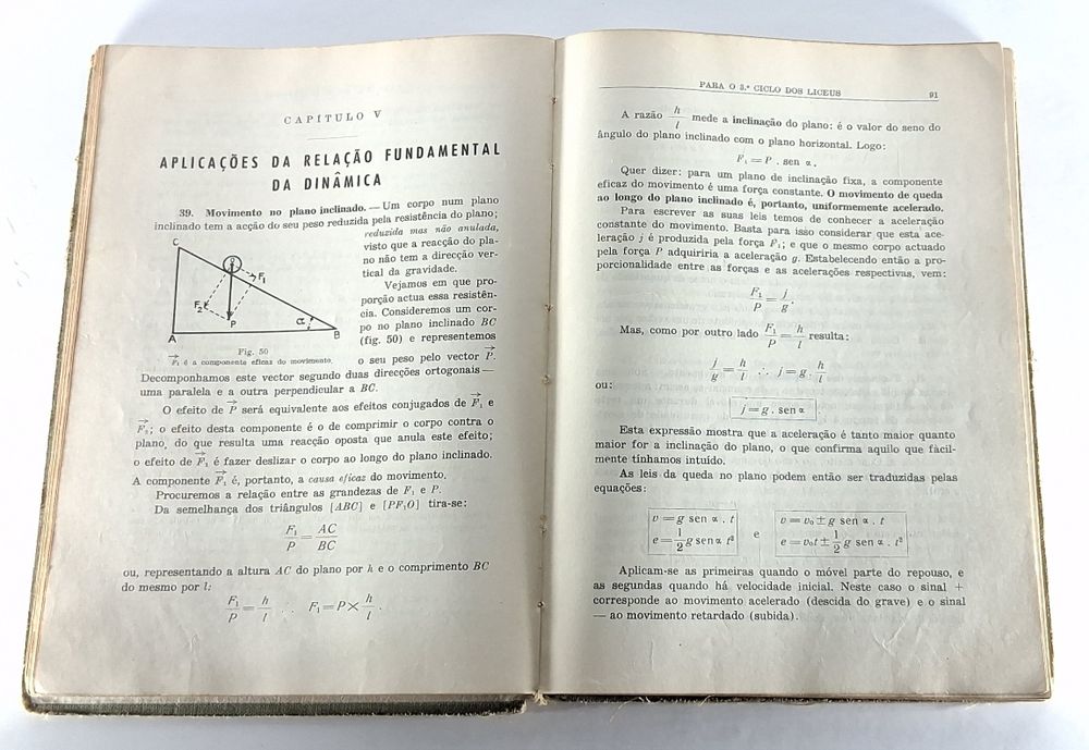 Livro antigo "Curso de Física"