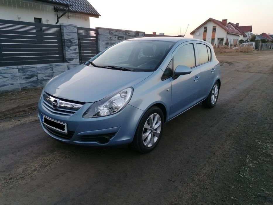 Opel Corsa Cosmo,1,2 80KM, klimatyzacja, 5 drzwi, po opłatach Super Stan
