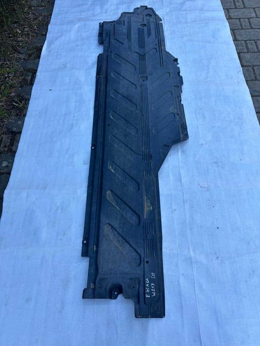 Mercedes E klasa W213 Osłona Podwozia Dolna Lewa