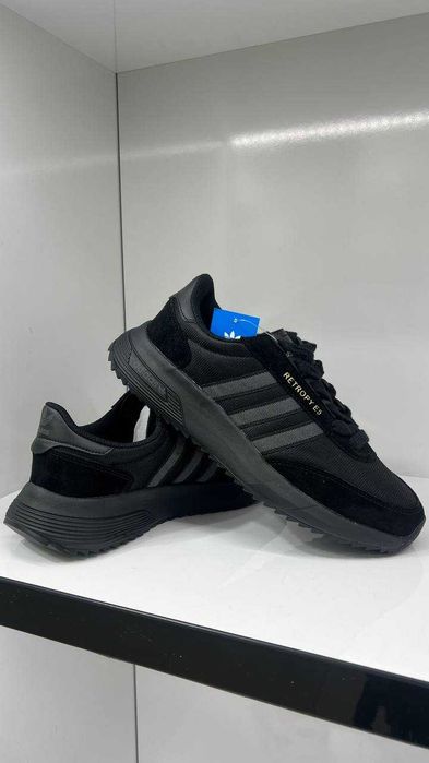 Кросівки Adidas Retropy E5 чорні (42 розмір)