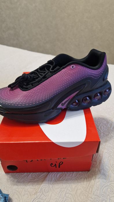 Nike Air Max dn
Nike Air Max DN “All Night” - це стильні кросівки від