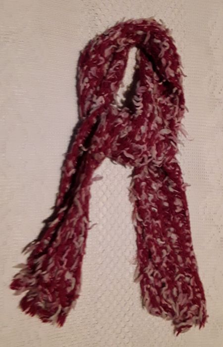 Echarpe / Cachecol em malha tricô vermelho e branco