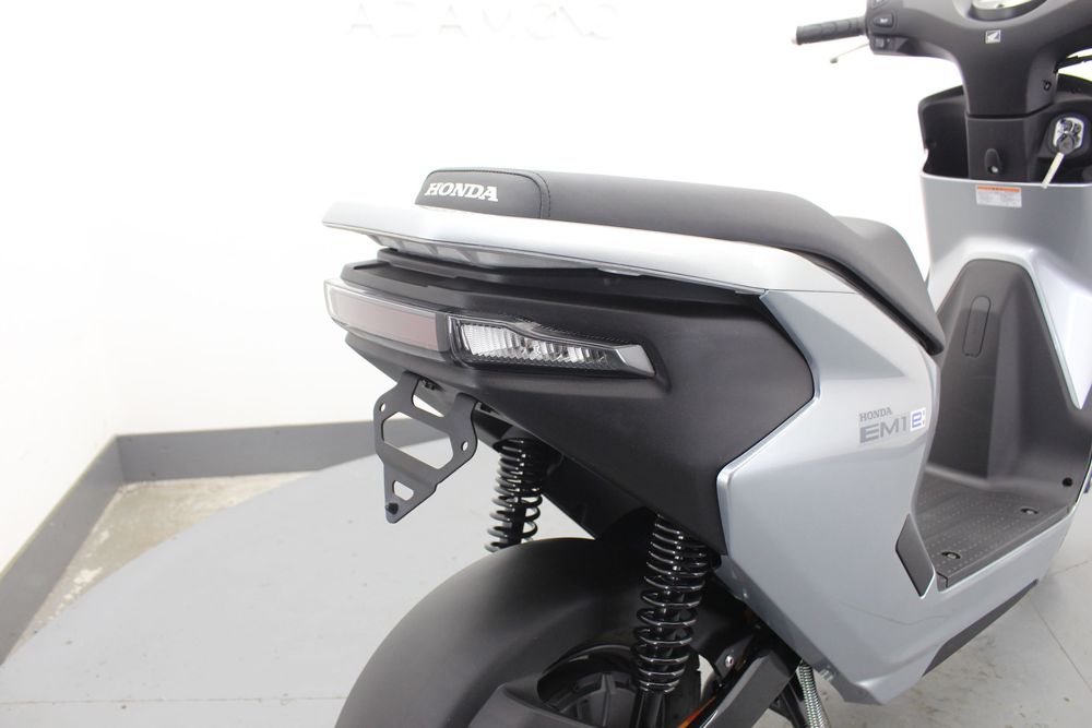 Honda EM-1e електроскутер