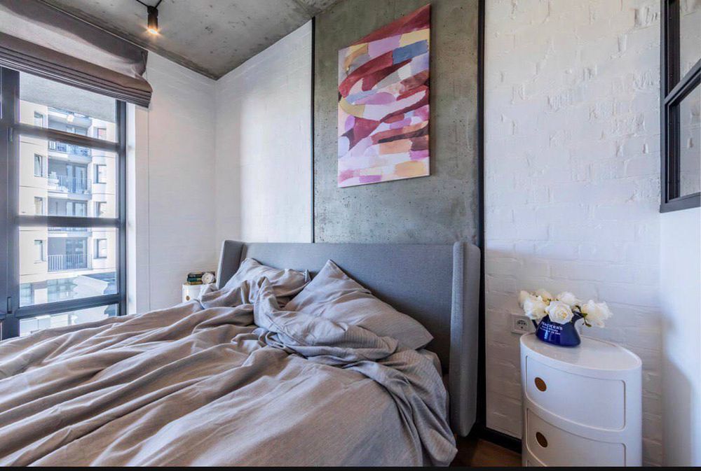 Дизайнерська  ЖК ! 044" , Кирилівська 37А. .метро Поштова Площа