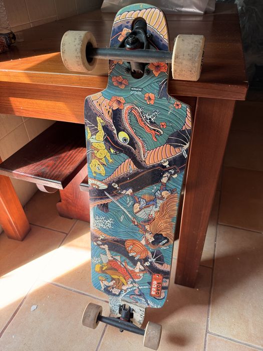 Longboard Oxelo Drop Race – Estilo Japonês (Estável e Rápida)