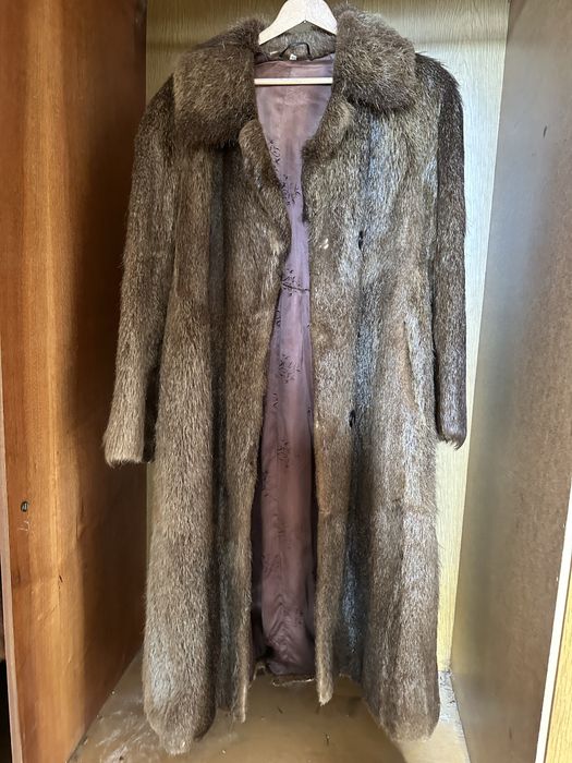 Brazowe futro dlugie