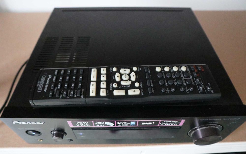 Усилитель ресивер PIONEER SX-P01DAB класса D мощность 75 Ват 4Ом