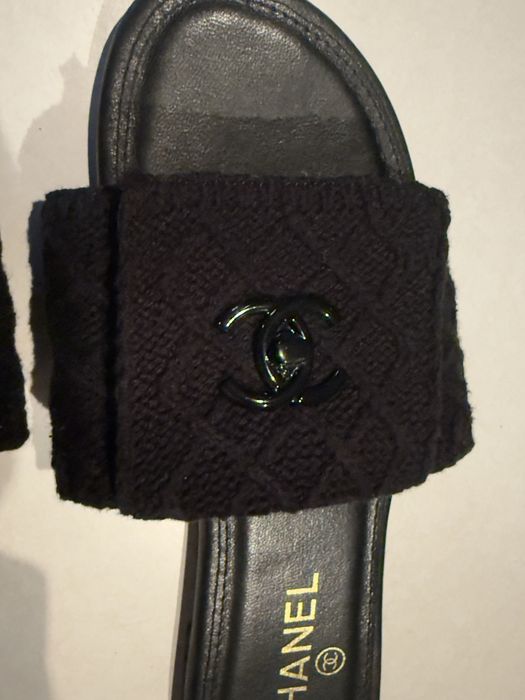 Chanel klapki czarne 38