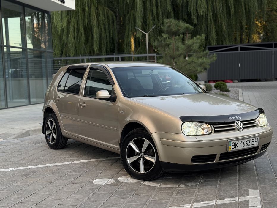 Продам Volkswagen Golf АВТОМАТ