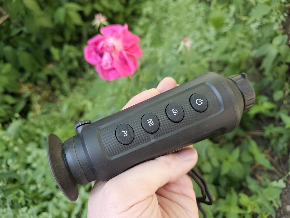 тепловизор в идеальном состоянии  - hikmicro lh19