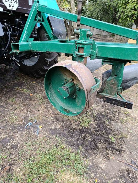 Продам плуг трёх корпусный