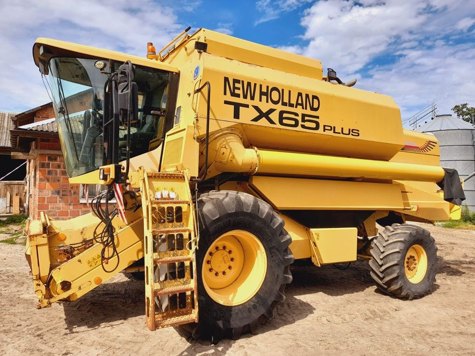 New Holland TX 65 PLUS napęd 4x4 heder 5 m sprowadzony ( 62,64,66,68)