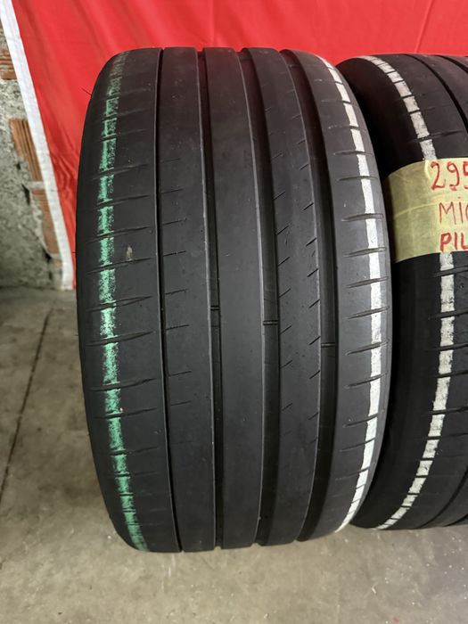 Pneus 295/35/21 Michelin impecaveis
