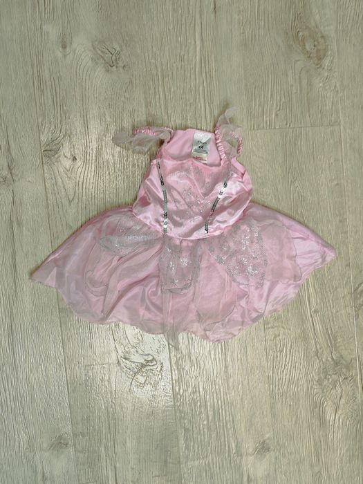 Zestaw 8 ubranek dla małych dzieci – idealne do sesji zdjęciowych