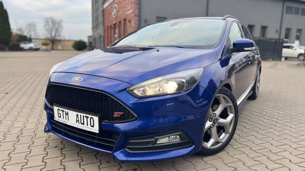 Ford Focus Recaro Nowe opony Stan idealny!!!