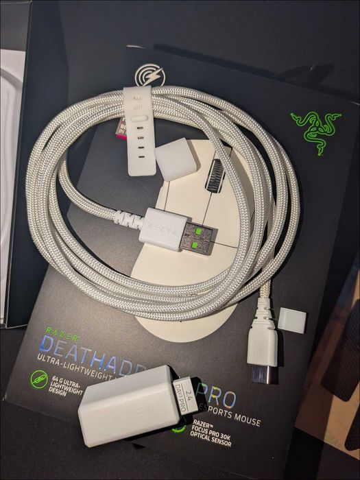 Rato Gaming Razer DeathAdder V3 Pro ( Como Novo) + Acessorios