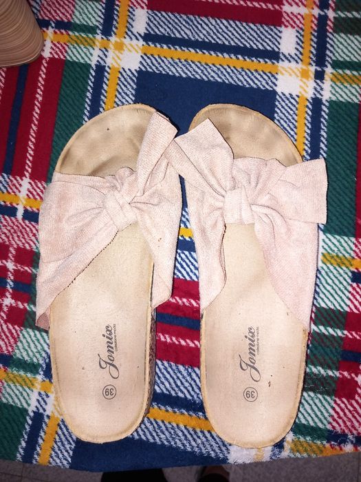 Sapatos em bom estado