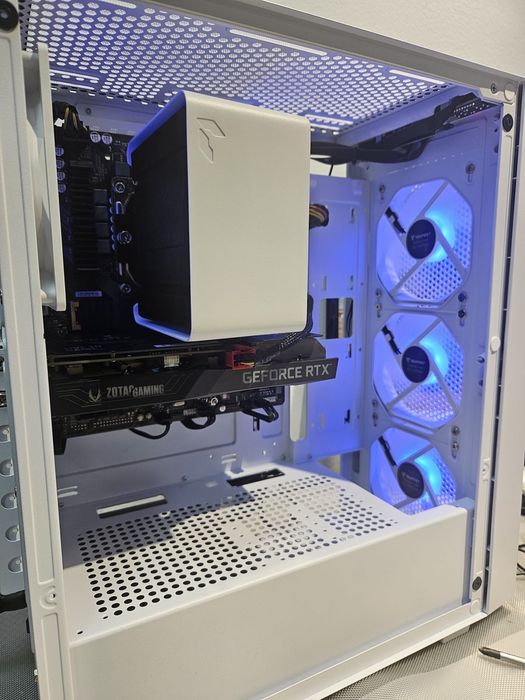 Setup gamer i7-12700KF/RTX 3060TI/16GB RAM/SDD 1TB/Monitor240hz Curvo