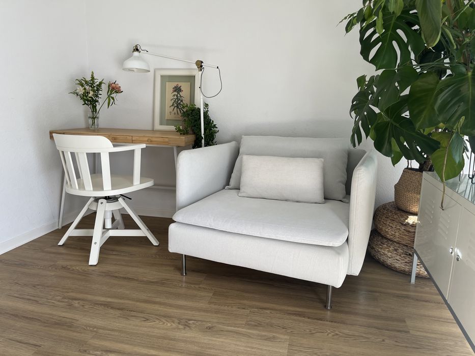 Krzeslo obrotowe drewniane IKEA Feodor fotel biurowy