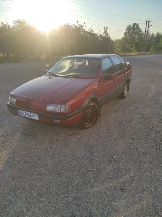 Продам 780 доларів