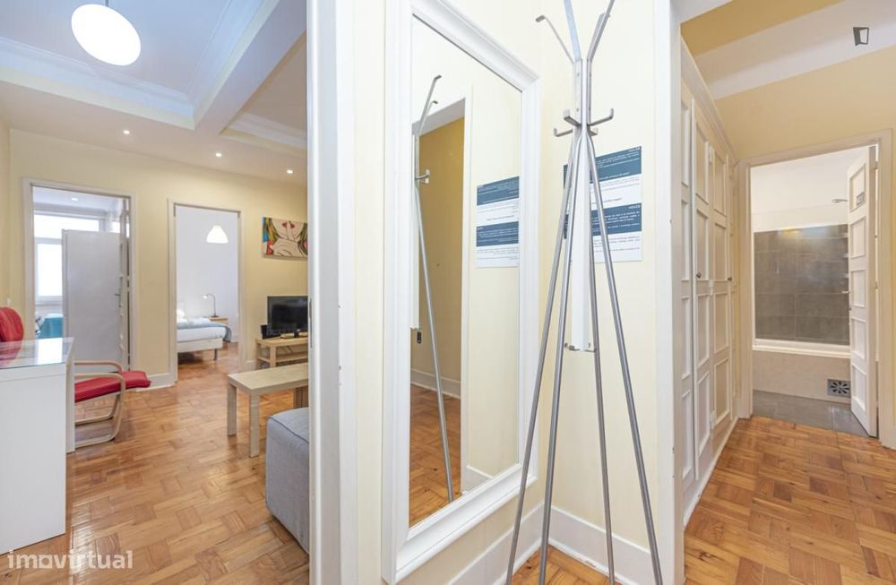 Quarto - localizado em Sete Rios Lisbon