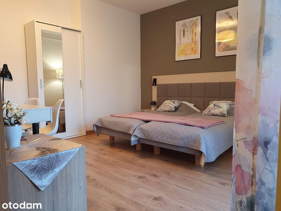 Kawalerka z garażem w apartamentowcu - Dla Studentki