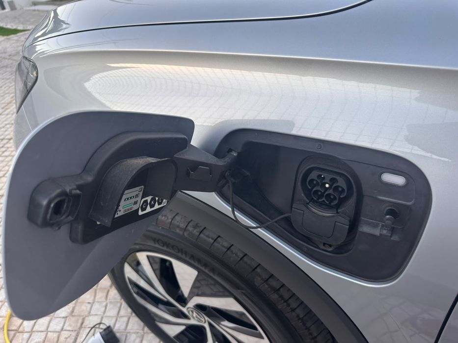 Volkswagen Tiguan eHybrid 204 cv (08/2024) – Como Novo | Garantia de Fábrica | O Melhor dos Dois Mundos