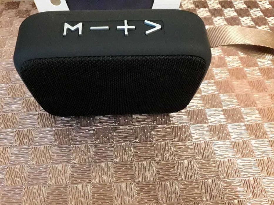 Штатив-тринога для телефону, Bluetooth колонка